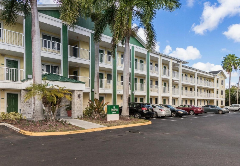 HomeTowne Studios Fort Lauderdale Main image